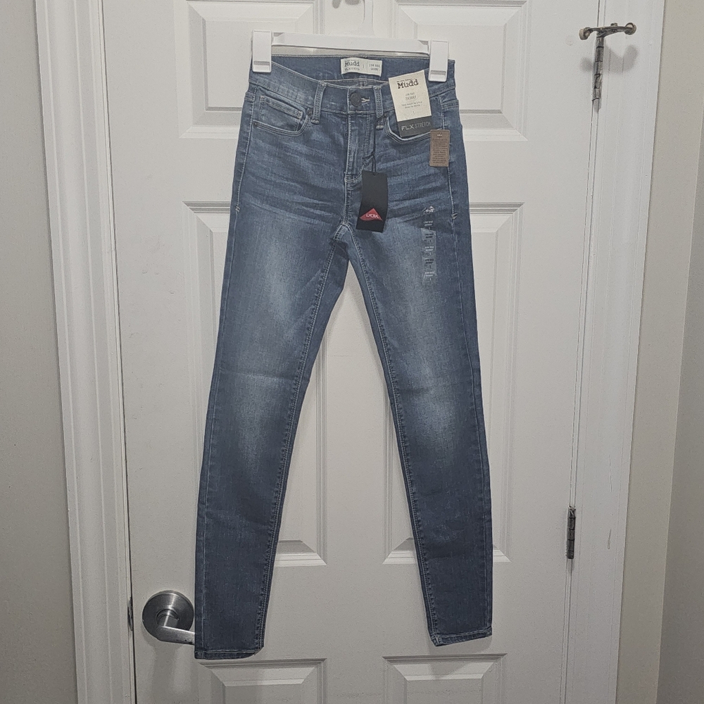 NWT Mudd Junior's Denim Blue Skinny Jeans Size: 1